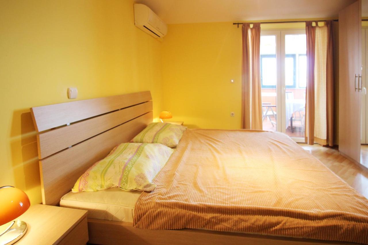 Apartments Pintar Zarok Baska  Exterior photo