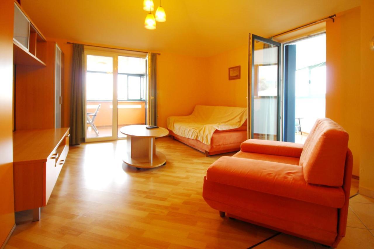 Apartments Pintar Zarok Baska  Exterior photo
