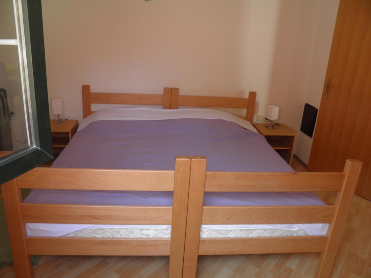 Apartments Pintar Zarok Baska  Exterior photo