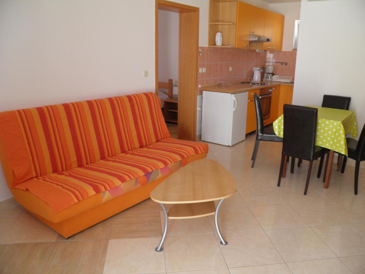 Apartments Pintar Zarok Baska  Exterior photo