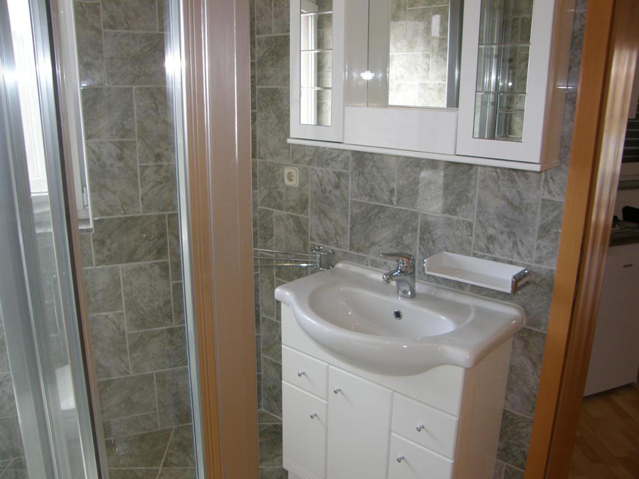 Apartments Pintar Zarok Baska  Exterior photo