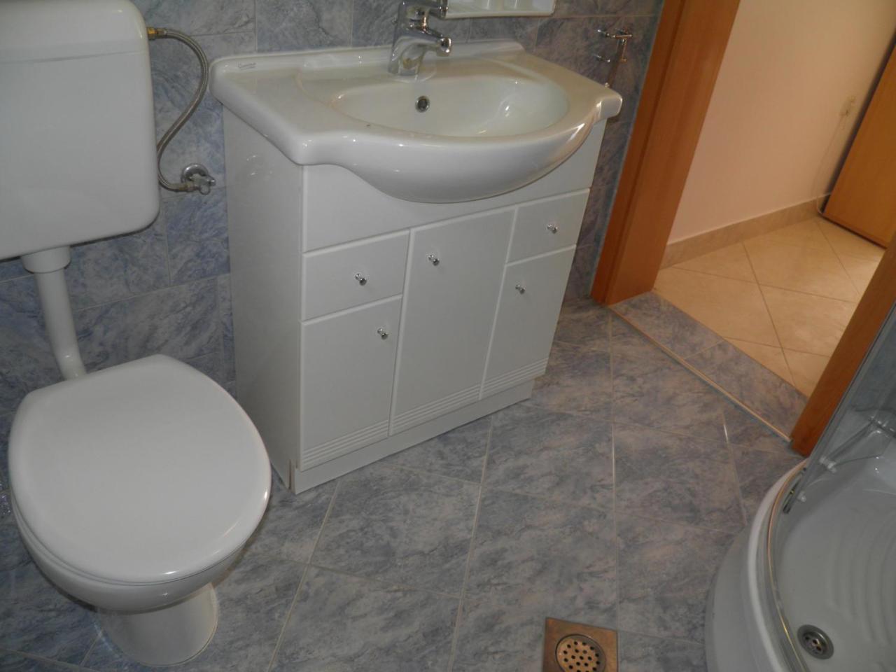 Apartments Pintar Zarok Baska  Exterior photo