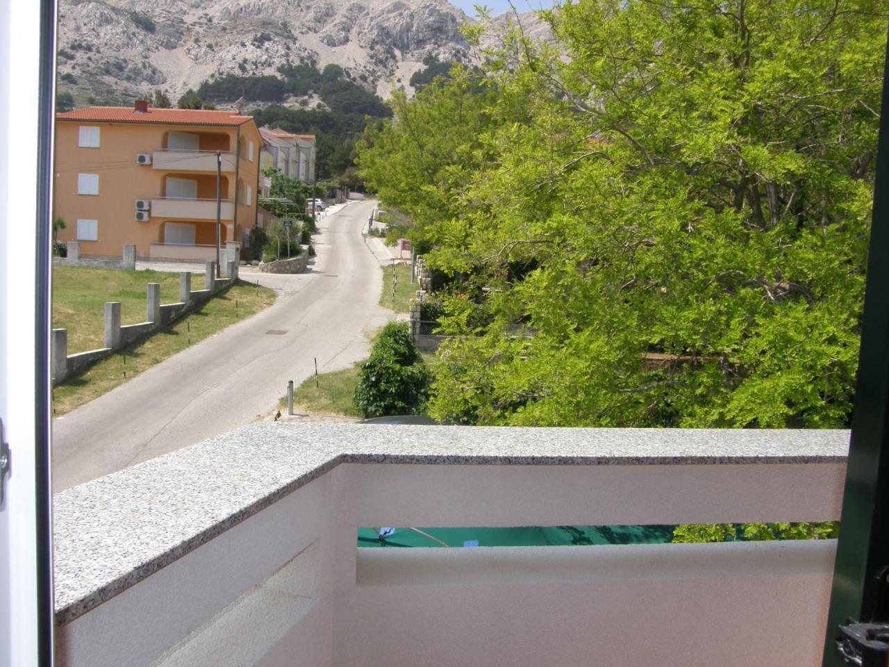 Apartments Pintar Zarok Baska  Exterior photo