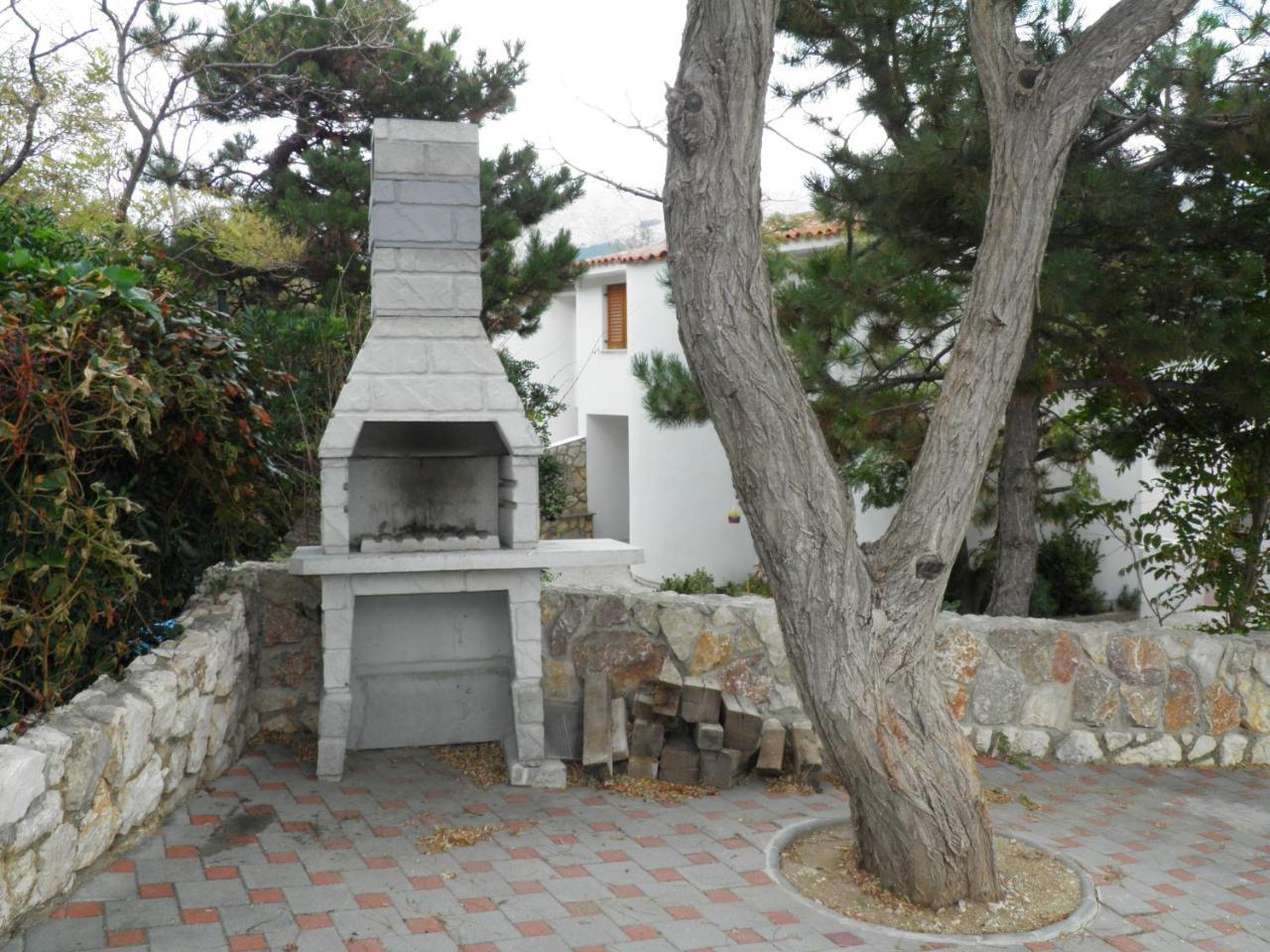 Apartments Pintar Zarok Baska  Exterior photo