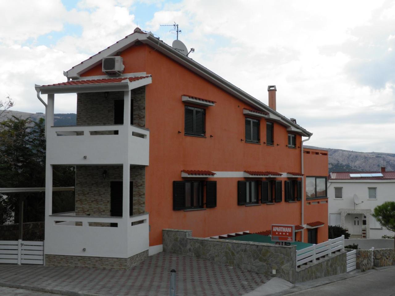 Apartments Pintar Zarok Baska  Exterior photo